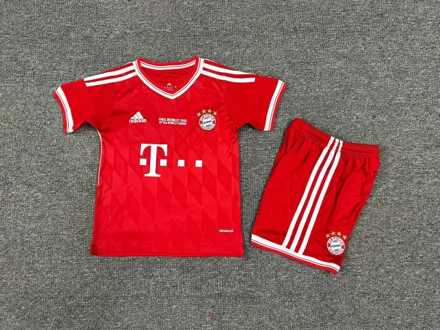 2012–13 Bayern Munich Home Retro Jersey Kids' Kit (Fan Version)