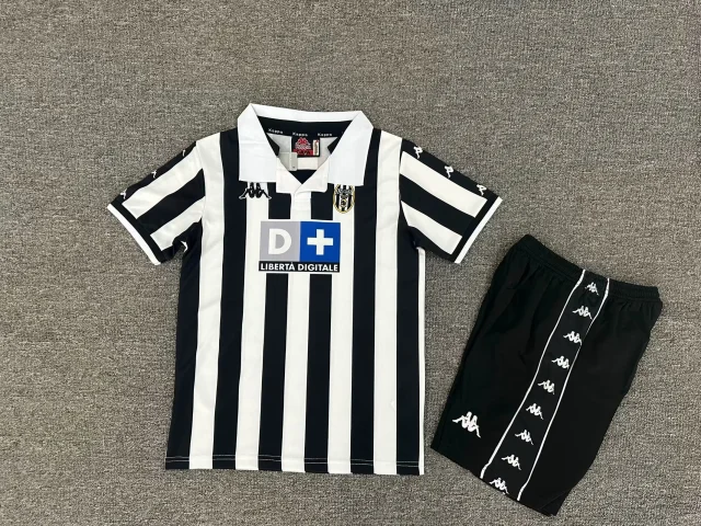 1999–2000 Juventus Home Retro Jersey Kids' Kit (Fan Version)