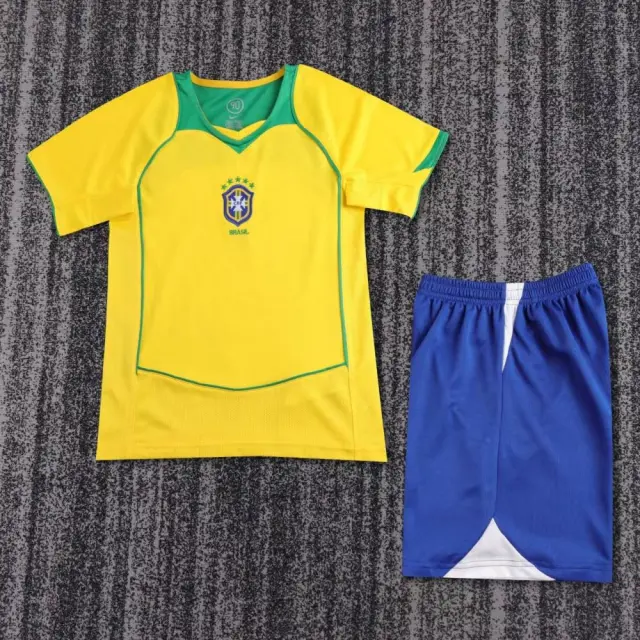 04 Brazil Home Kit (Children's) Retro Edition