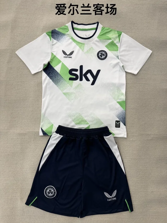 26-27 Northern Ireland Fan Edition Jersey & Shorts Set (Kids)
