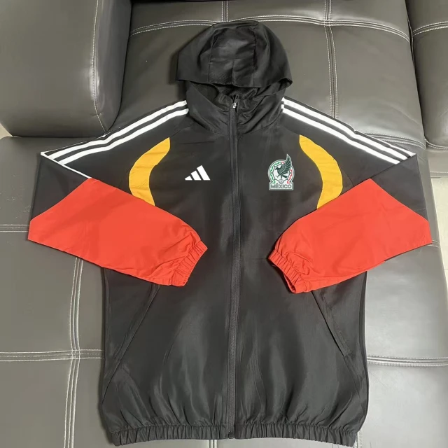 26-27 Mexican hooded windproof training uniform