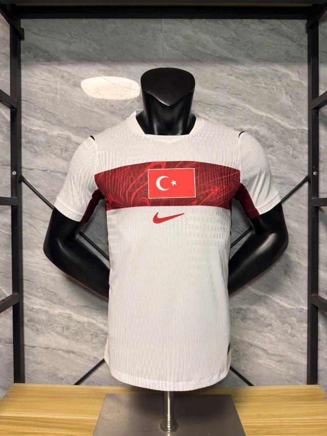 2026 Türkiye Player-Issue Jersey