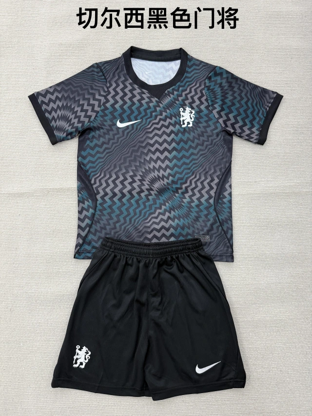 2026-27 Chelsea Goalkeeper Fan Version Jersey Adult Set
