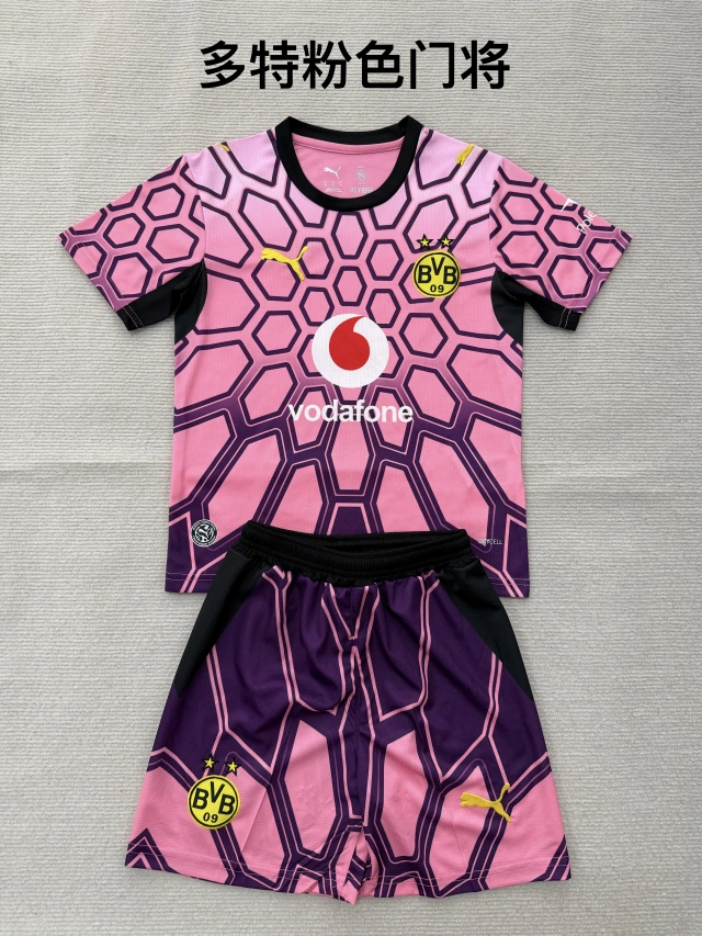 2026-27 Borussia Dortmund Goalkeeper Kit for Kids