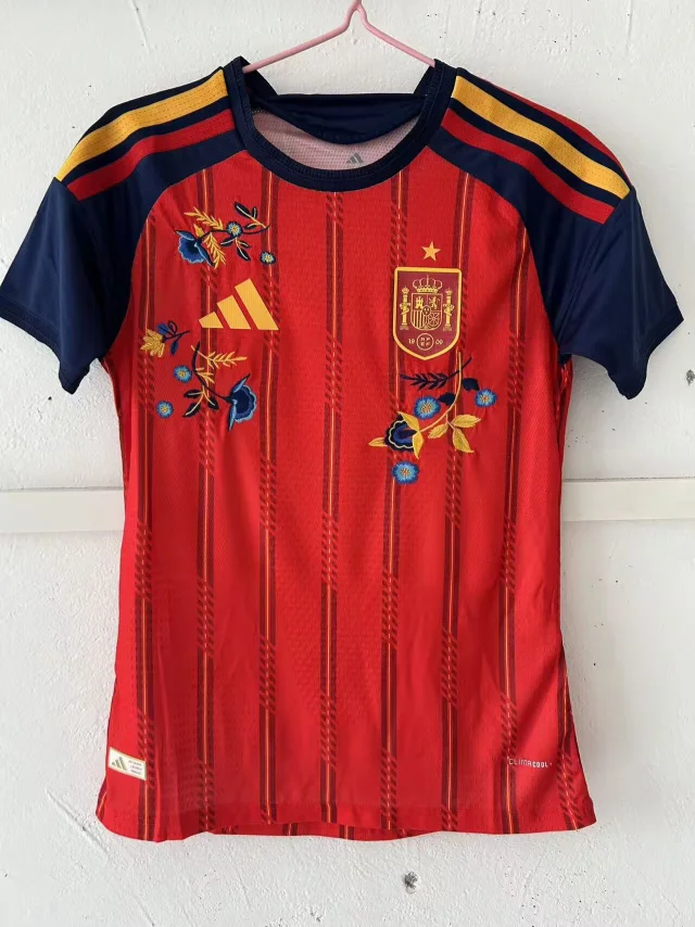 2026 Spain Home Fan Version Embroidered Jersey (Customized)