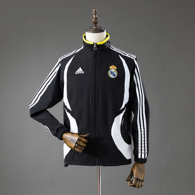Real Madrid 06/07 Windbreaker - Black