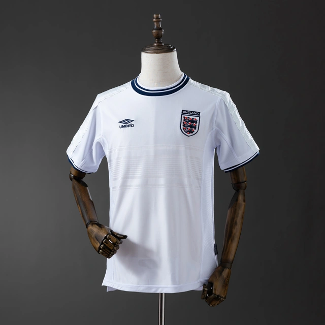 Retro 2000 England home