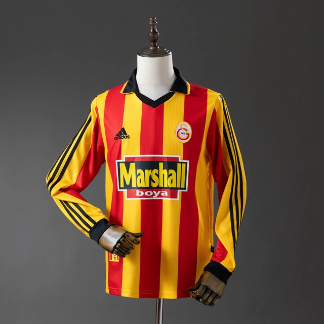 Galatasaray 99/00 Home Retro Jersey