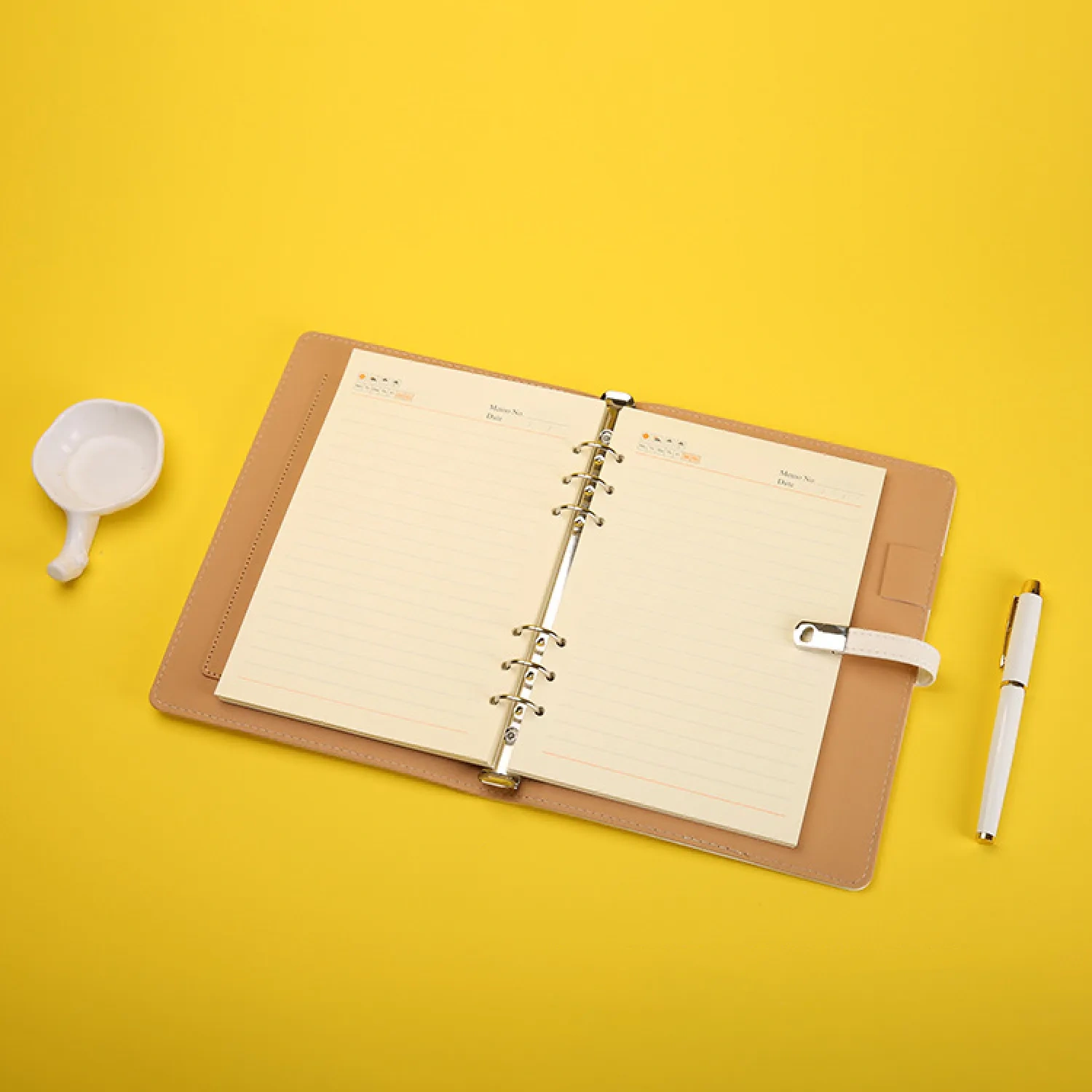 White A5 Magnetic Buckle Notebook - Wholesale