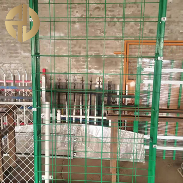 Mushroom-shaped Mesh Sheet