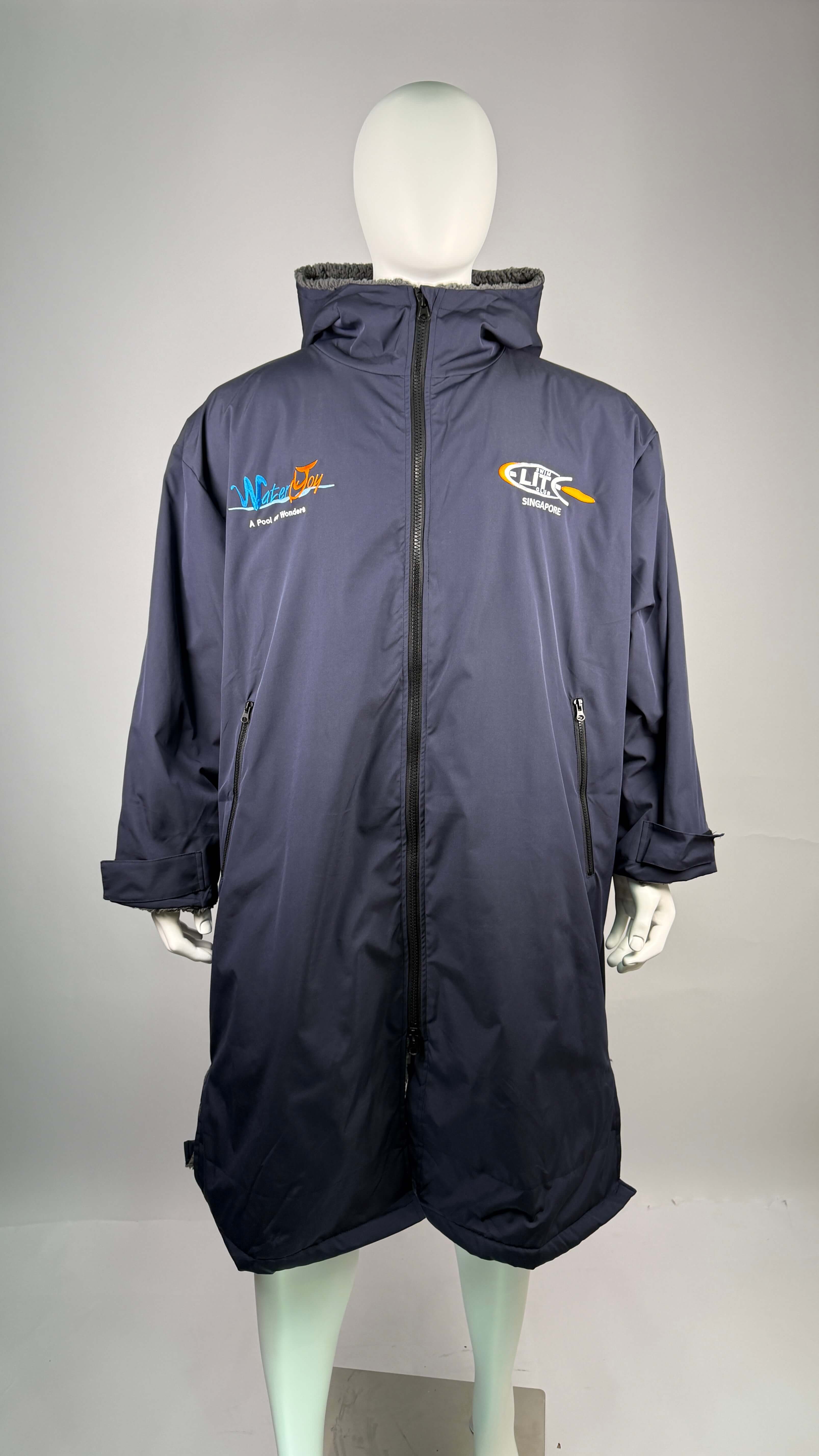 Waterproof changing robe for men - royal blue outer