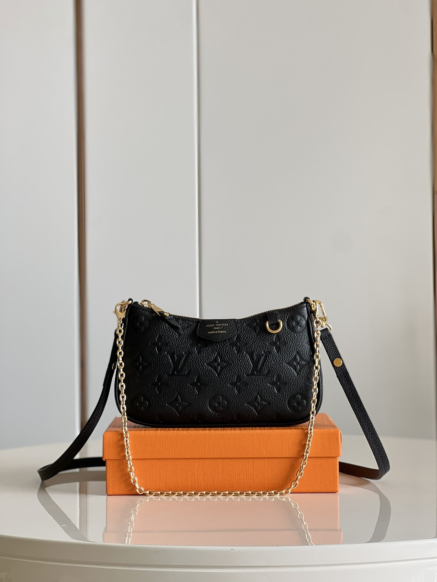 Easy Pouch On Strap