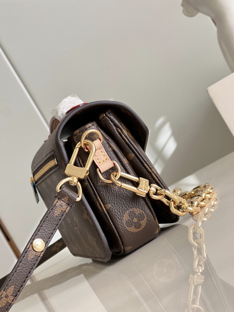 Pochette Métis East West
