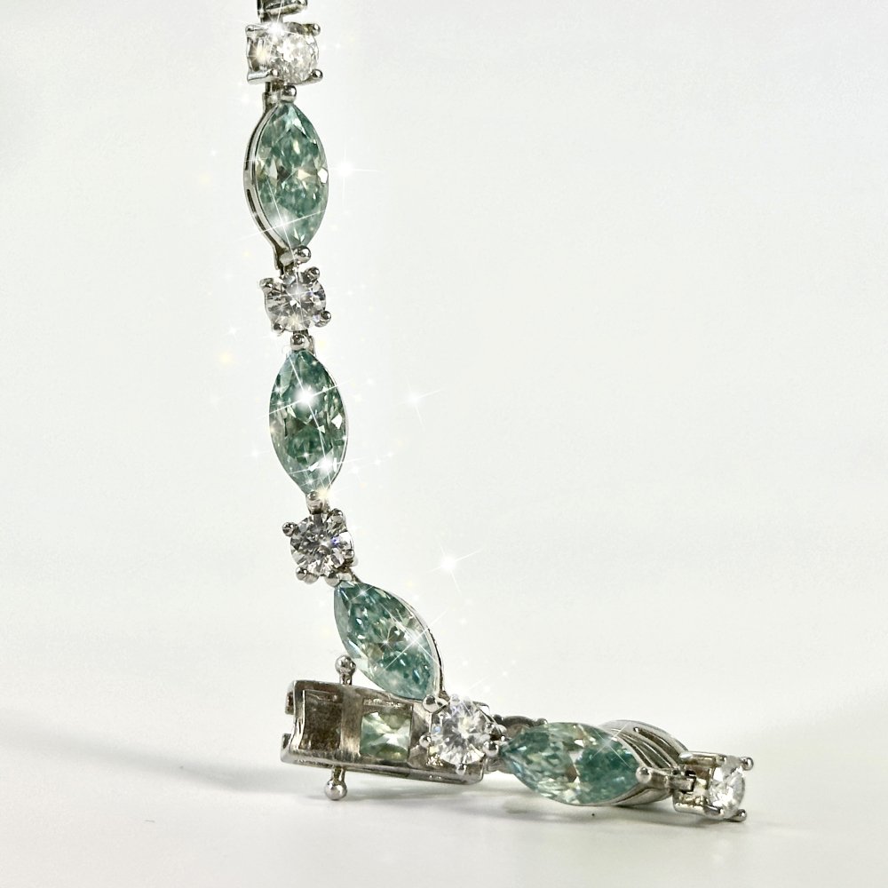 Your Jewelry - bracelet green marquise moissonites