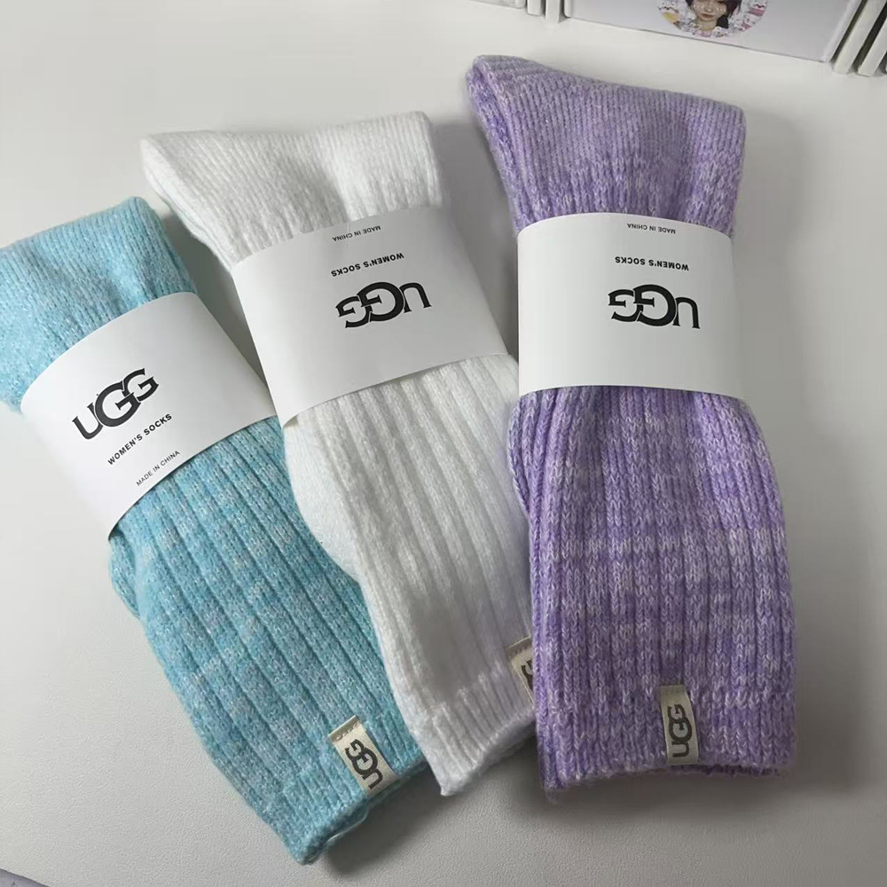25pack China UGG Sock 15 colors you can choose.