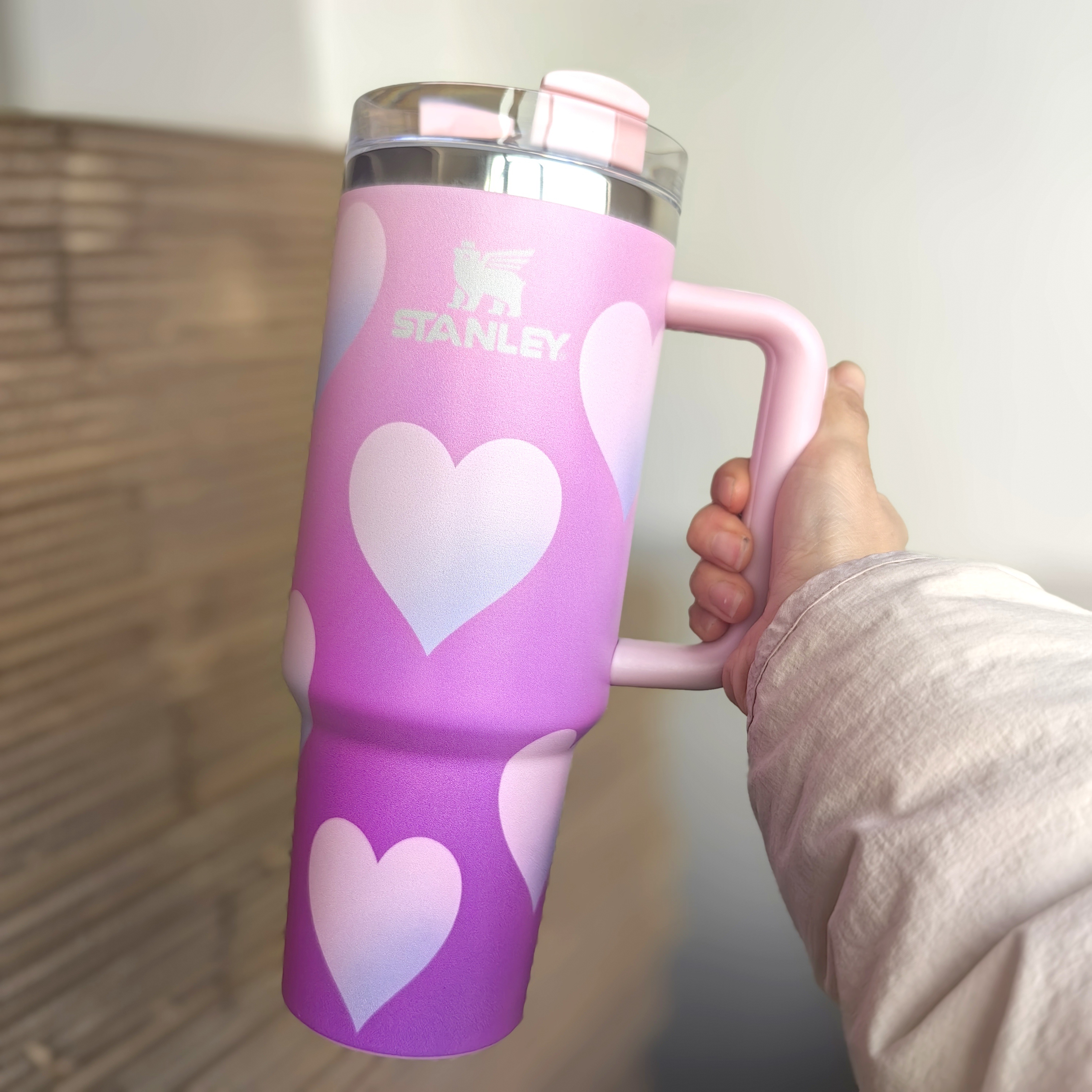 20Pack China Warehouse Valentine's Day Quencher H2.0 Powder Coat 40oz Tumbler with Handle and logo for Laser Engraving