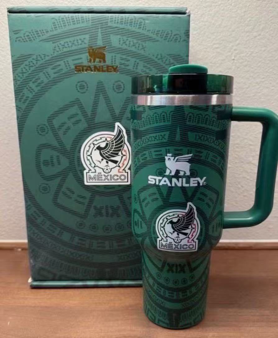 2026 New style 40oz World Cup Tumblers with logo and Gifty box