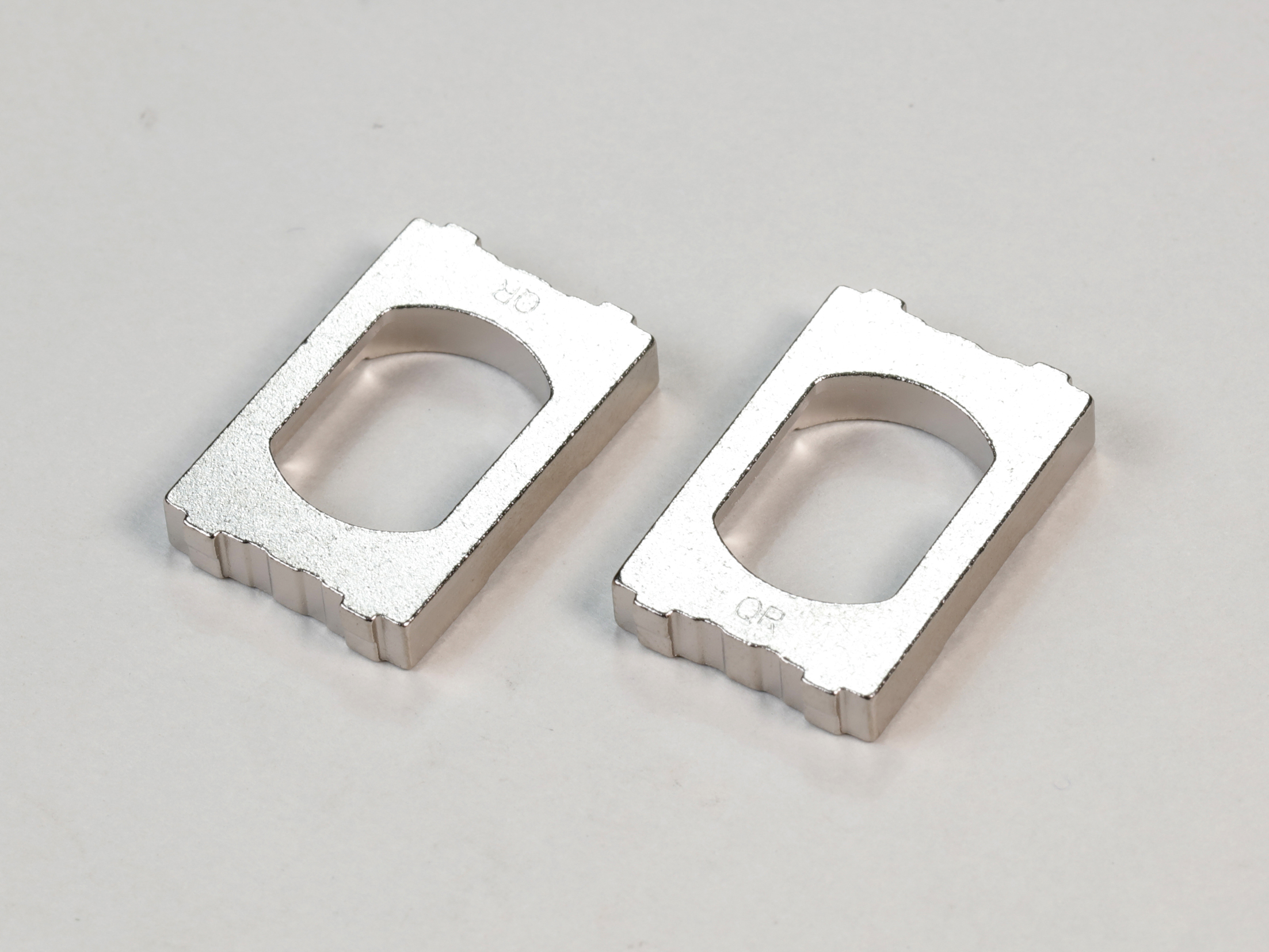 Custom-Shaped Component