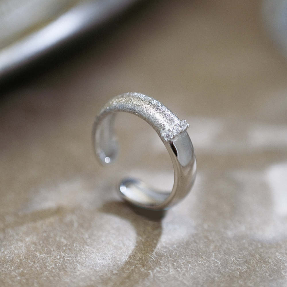 Silver Band Ring with Sparkle