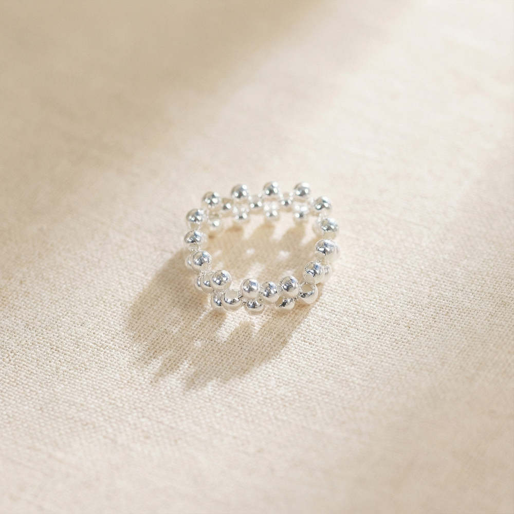 Silver Beaded Ring with Pearl Glow