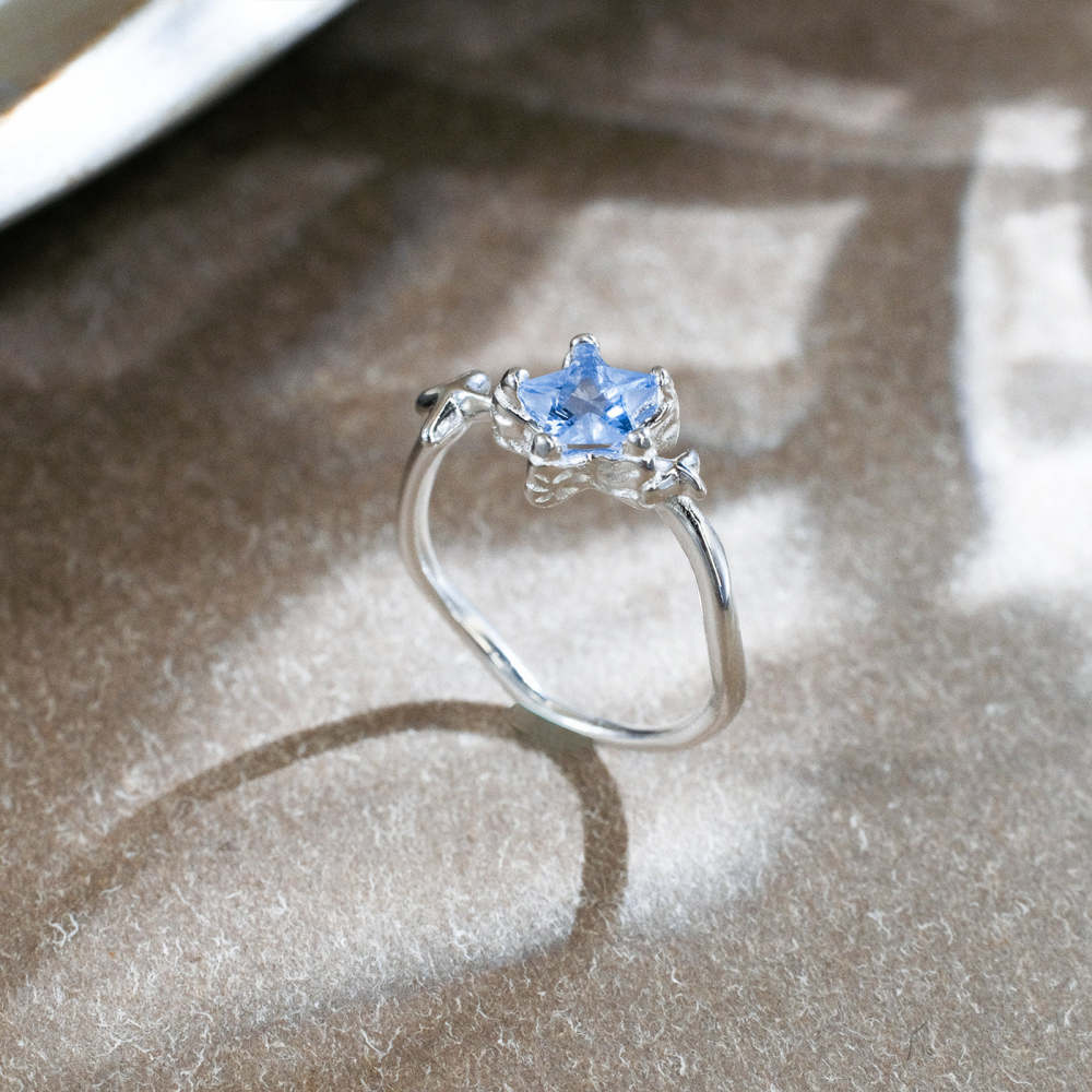 Blue Star Ring in Silver
