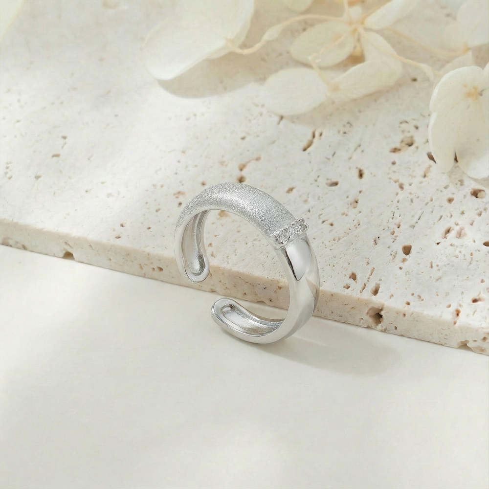Silver Band Ring with Sparkle