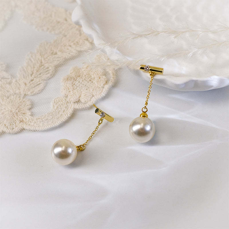 Stunning 18K Gold-Plated Pearl Drop Earrings with Diamond Accents: Your Go-To Glam!
