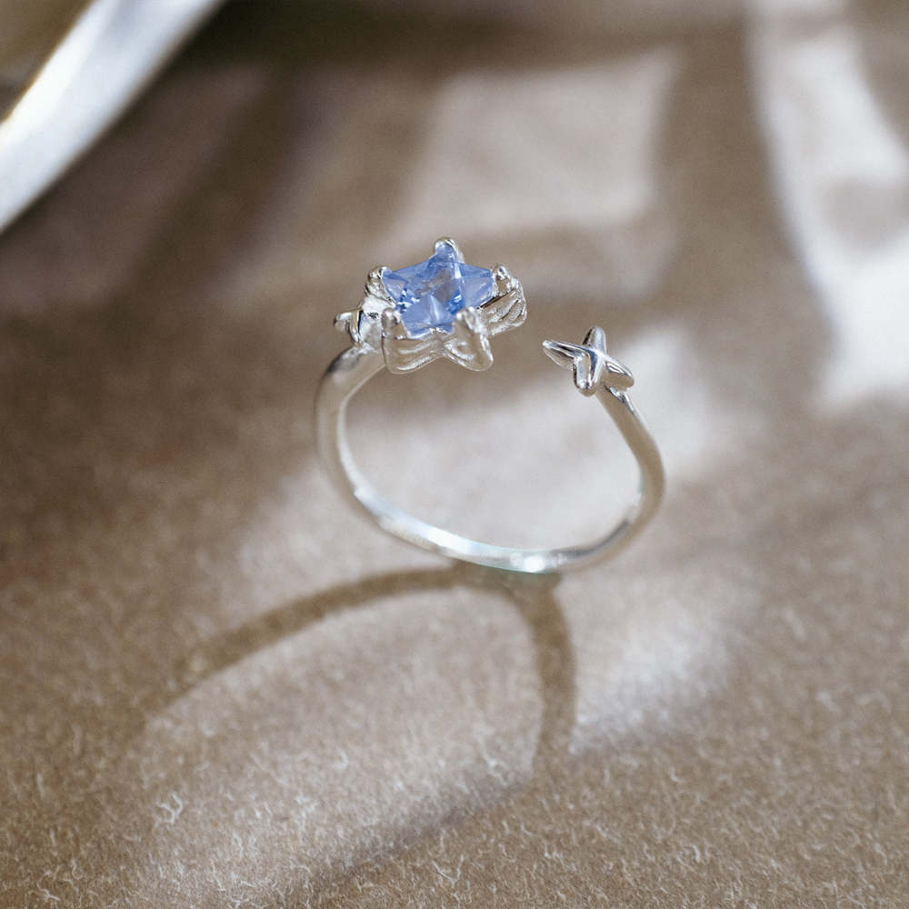 Blue Star Ring in Silver