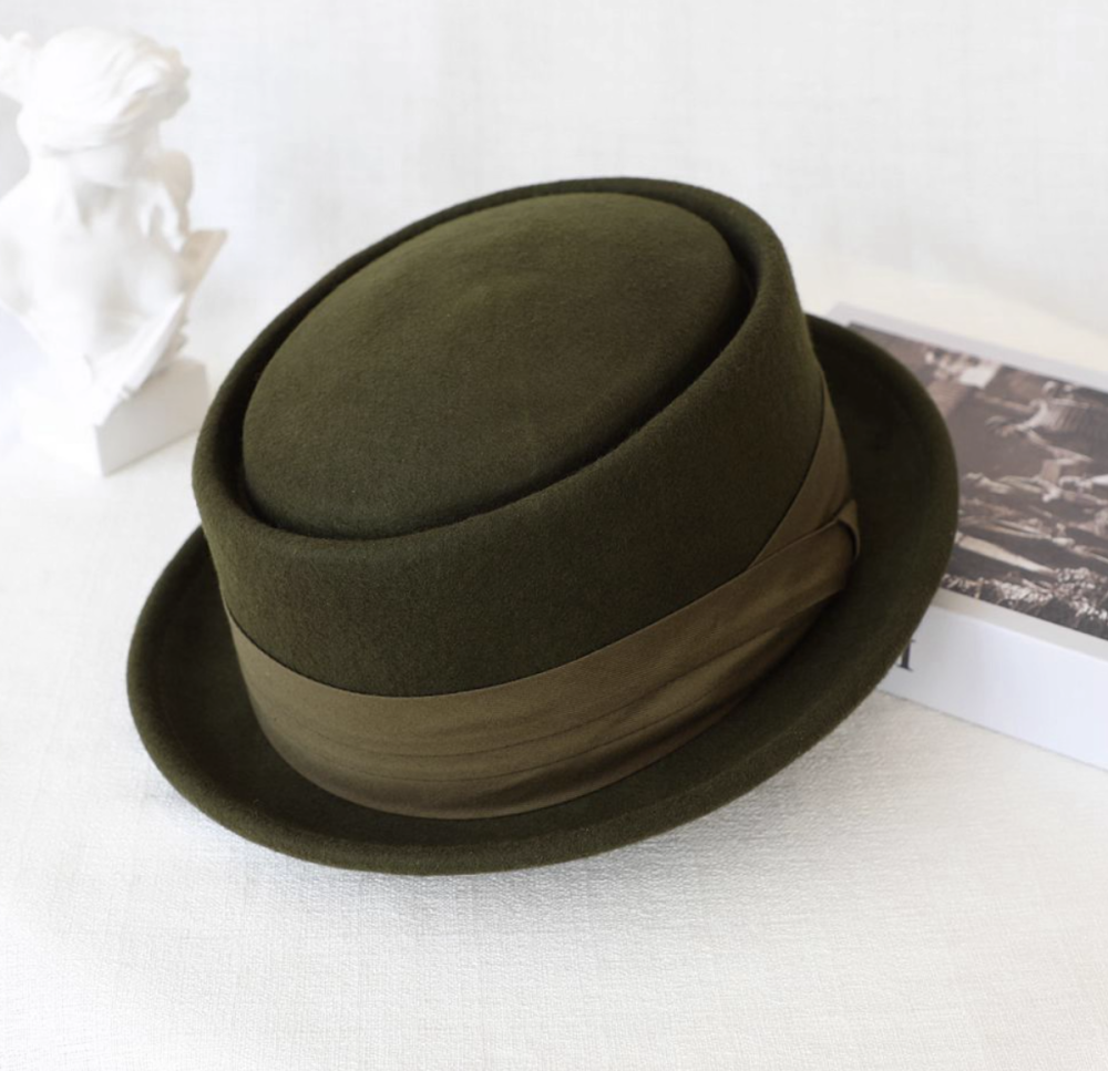 French retro flat top hat, fashionable autumn and winter flat top hat