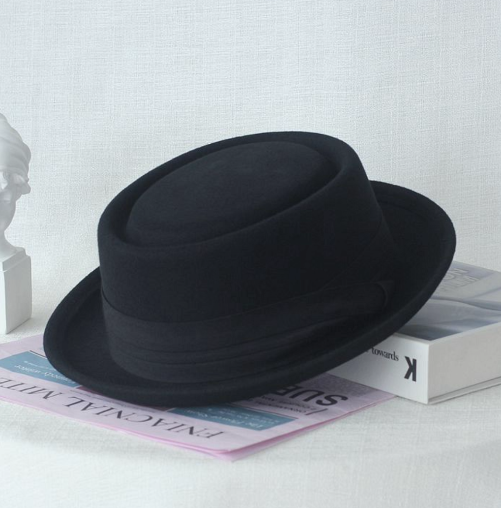 French retro flat top hat, fashionable autumn and winter flat top hat