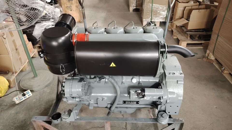 New Excavator Diesel Engines 4 6 Cylinder F4L913 F4L913T F6L913 F6L913L BF4L913 BF6L913 BF6L913C for deutz