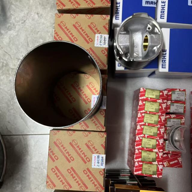 J08E J05E J08C J05 J07C J05C J07E J08 Piston Fuel Injector Cylinder Liner Gasket Turbo Truck Parts Overhaul Rebuild Kit for HINO