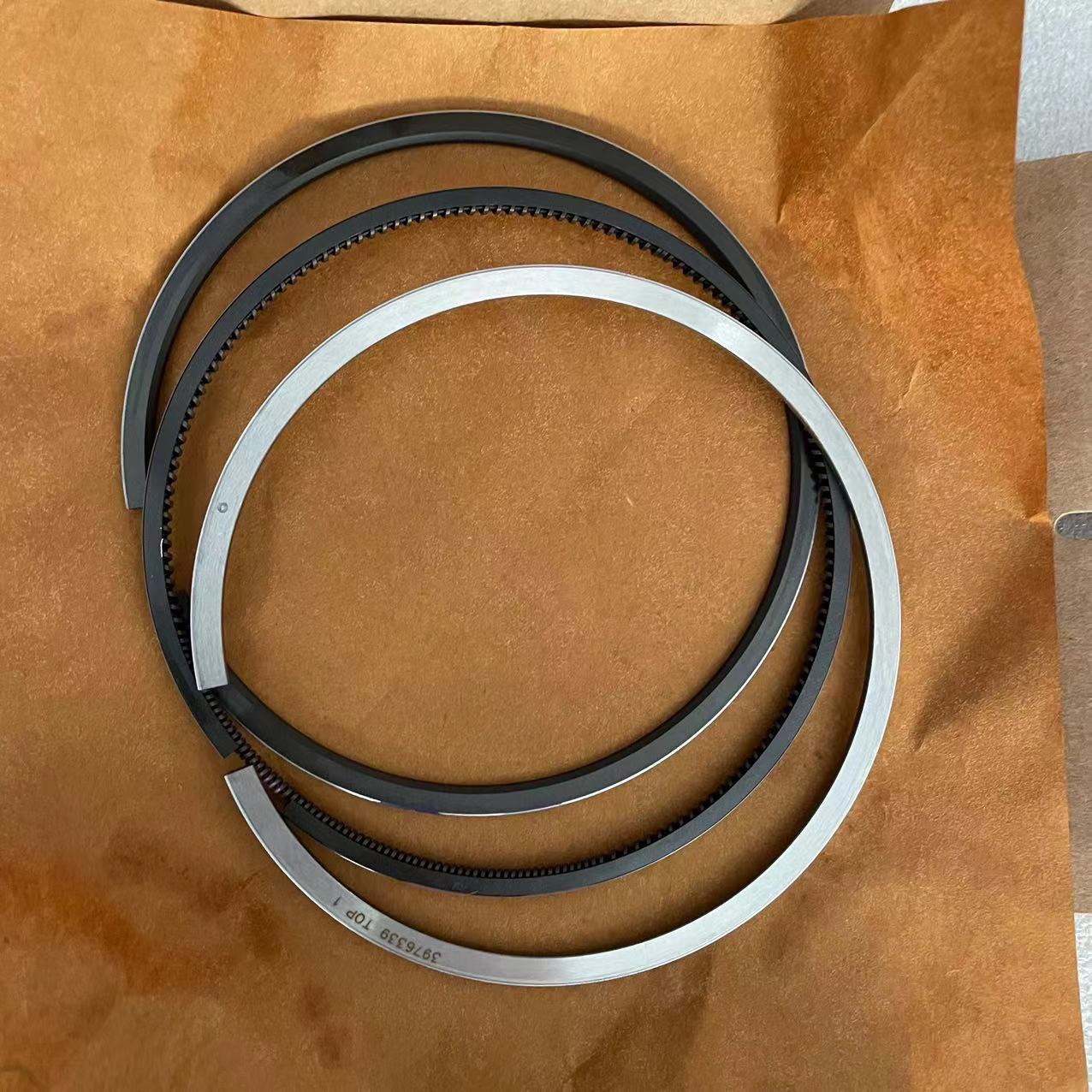 6BT5.9 6CT8.3 6D102 6D107 6D114 6CT8.9 6LT9.3 B3.3 QSM11 QSX15 Liner Kit Overhaul Repair Kit for Cummins Excavator Parts 6D107