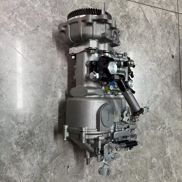 Original Engine Parts  Fuel Injection Pump 4D34T8 4D34T 4D34 Engine High Pressure Fuel Injector Pump 9700360403 ME226698