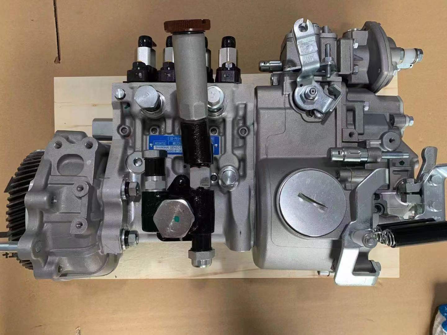 4D33 Engine Accessories High-pressure Fuel Pump Fuel Injection Pump 9700360440 ME230104 SD-PES4NB110C for Mitsubishi 4D33
