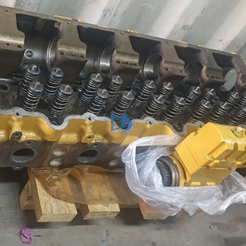 Excavator Engine Parts C32 C27 C18 3512 C7.1 C15 Cylinder Head Assembly C15 Cylinder Head for CAT