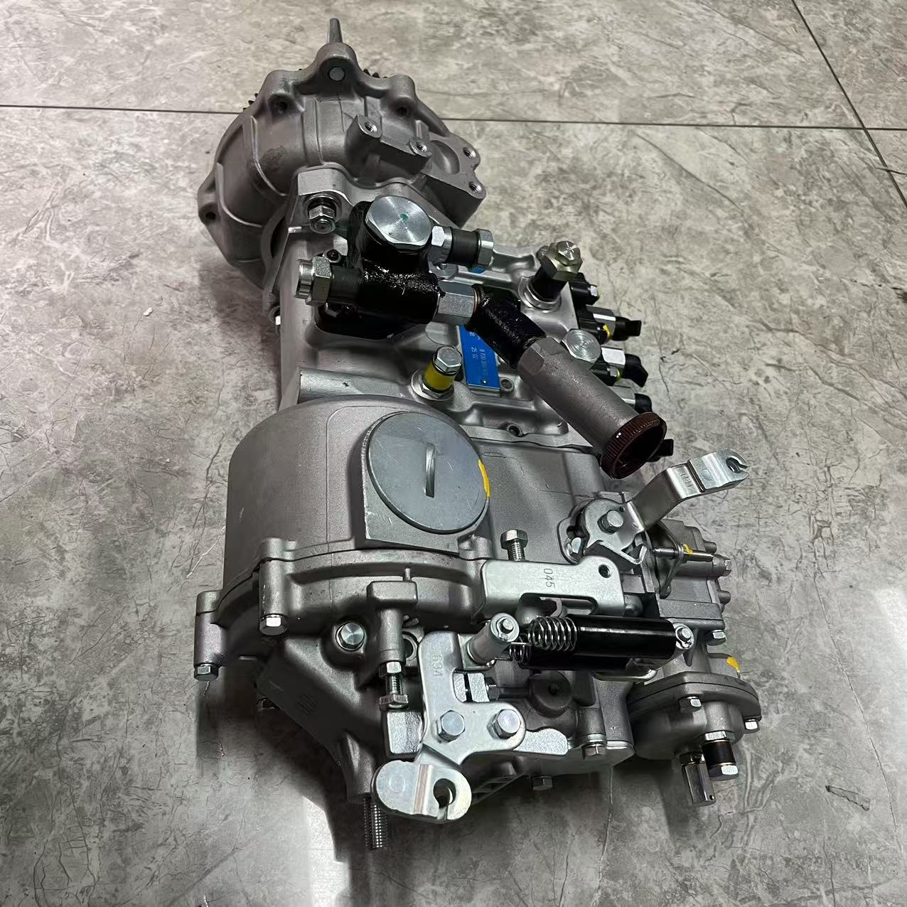 Original Engine Parts  Fuel Injection Pump 4D34T8 4D34T 4D34 Engine High Pressure Fuel Injector Pump 9700360403 ME226698