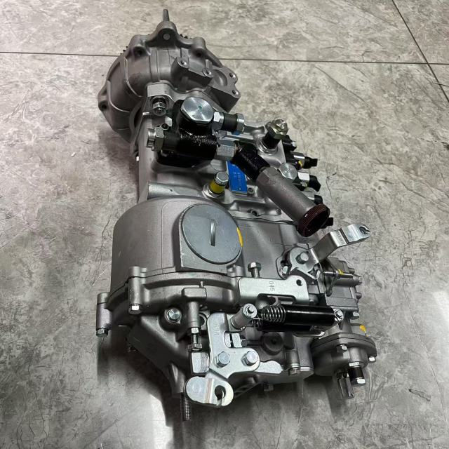 Original Engine Parts  Fuel Injection Pump 4D34T8 4D34T 4D34 Engine High Pressure Fuel Injector Pump 9700360403 ME226698