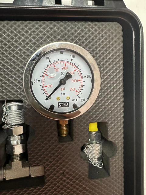 Hydraulic Pressure Gauge 3 test Hose 3 Pressure Gauge 9 test Joint 2 Tee  Joint Hydraulic test Kit