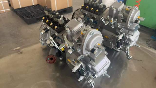 4D33 Engine Accessories High-pressure Fuel Pump Fuel Injection Pump 9700360440 ME230104 SD-PES4NB110C for Mitsubishi 4D33