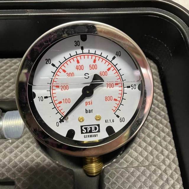 Hydraulic test Kit 5 test Hose 5 Pressure Gauge 12 test Joint 12 Tee  Joint