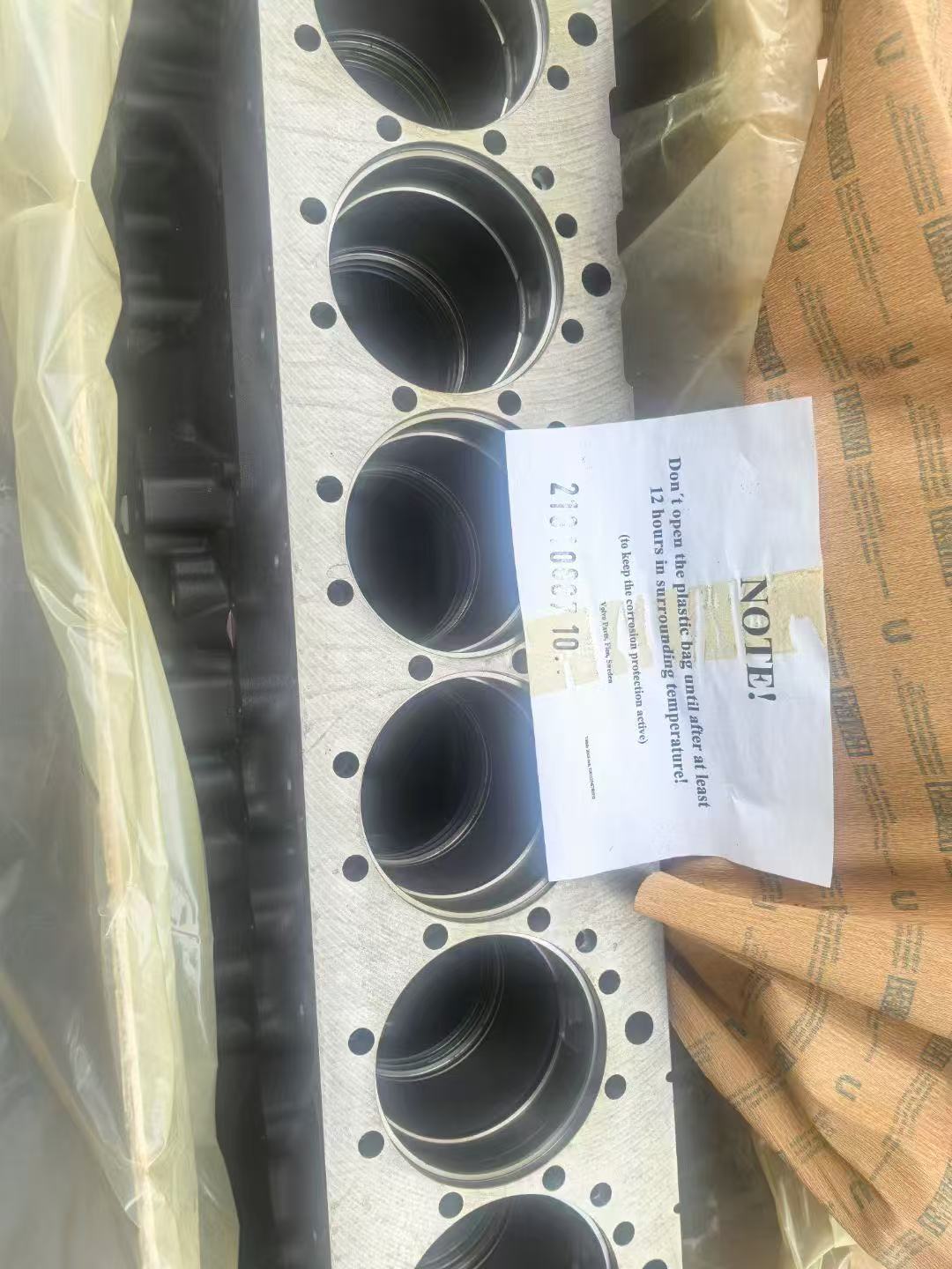 ORIGINAL D13A D13D D13F D13H Cylinder Block Diesel Engine Parts for  D13F Engine Cylinder Block