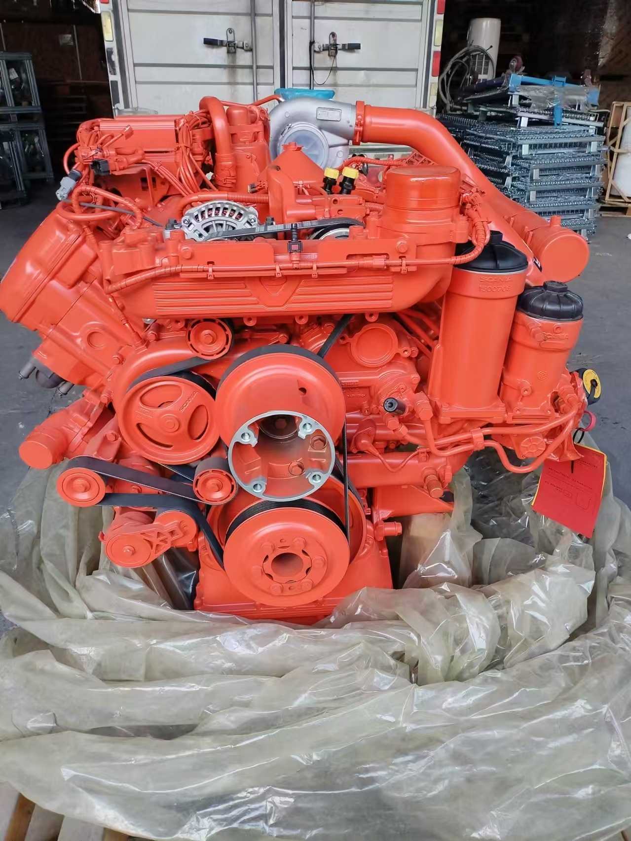 Original Factory Brand-new High-quality Red 8-cylinder DC16 Engine Assembly 1173049 Has a High Power Speed of 425KW/1900RPM