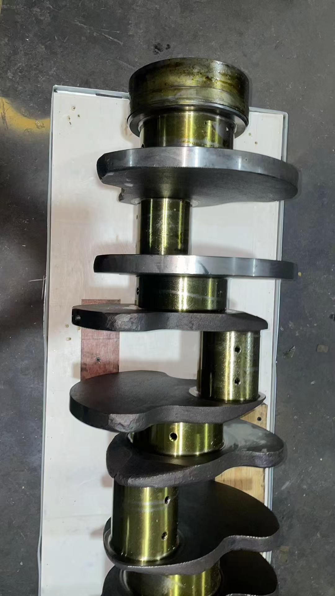 Used Engine Crankshaft K19 K38 K50 NT855 NTA855 VTA28 N14 LT10 M11 QSK19 QSK38 QSK45 QSK60 Crankshaft 3042800 for Cummins VTA28