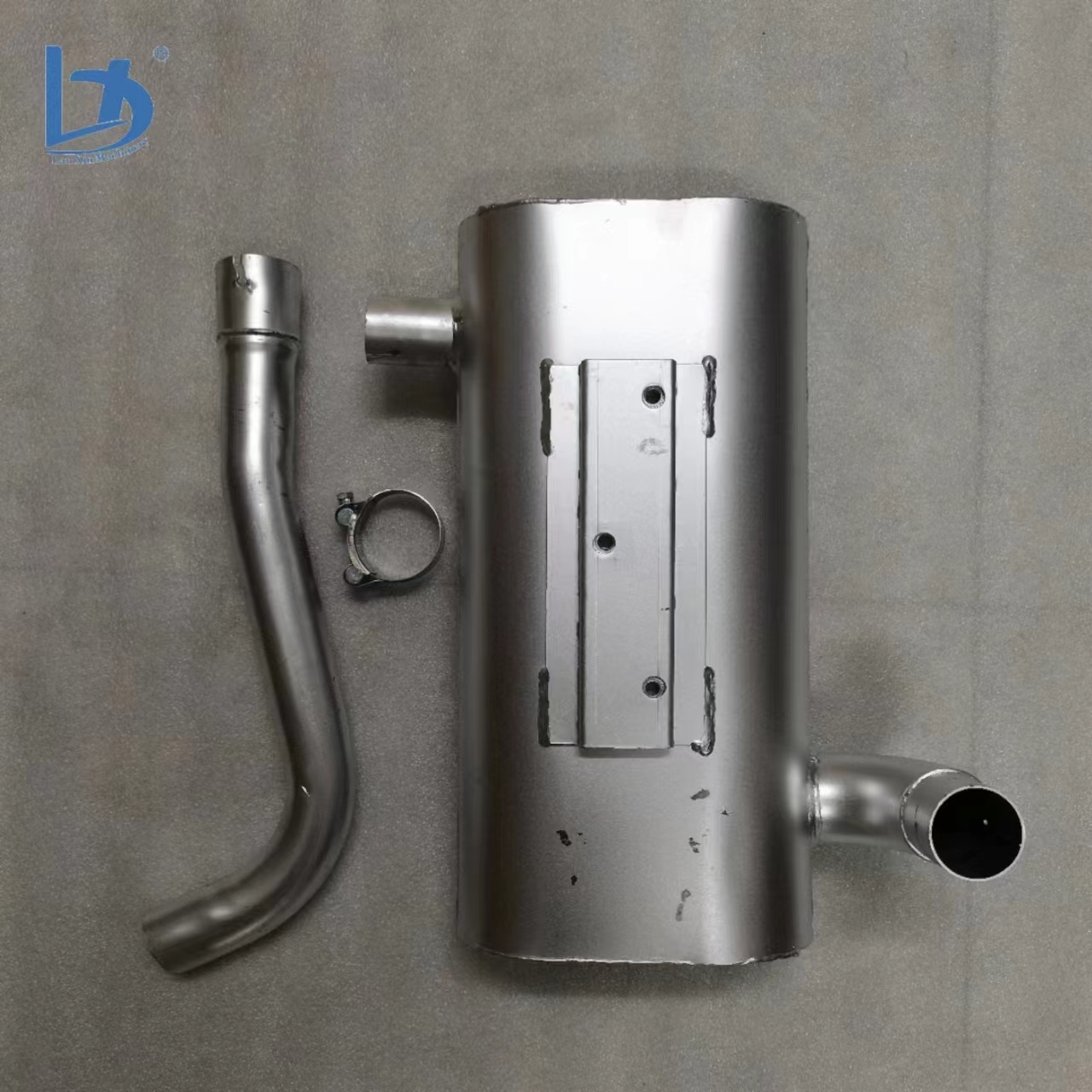 Diesel Engine Parts for Kubota Muffler Excavator 161/155 Silencer