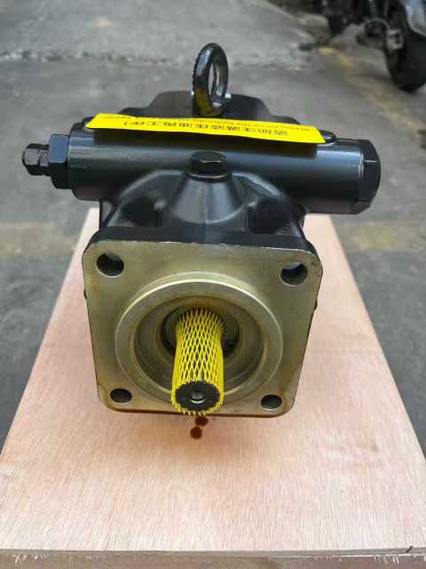 Original New Excavator Parts PC40MR-1 Main Pump PC40MR-1 PC40MR-2 Hydraulic Pump for komatsu Hydraulic Pump