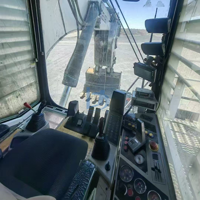 Engine Spare Parts Monitor Display 10881817 10889104 for LIEBHERR Excavator R984 R974 R964 R954 R944 R934 R924 R914 R916 R926