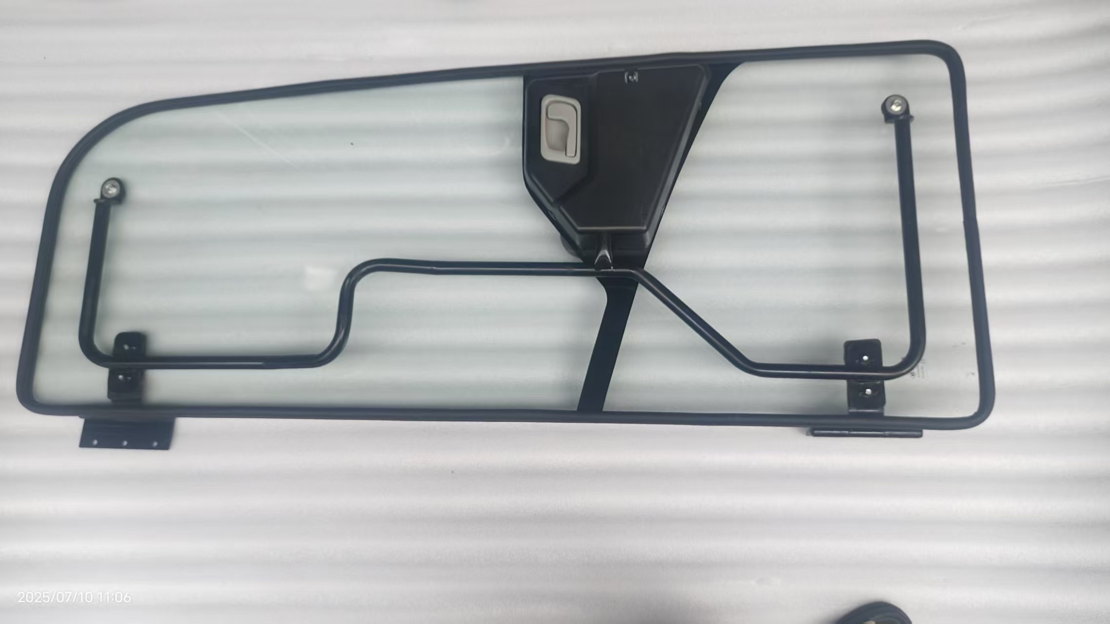 Excavator Cab Parts Cabin Door SK50P Excavator Door Lock SK50P-6 Cab Door Assembly PS51C00001F1 for Kobelco