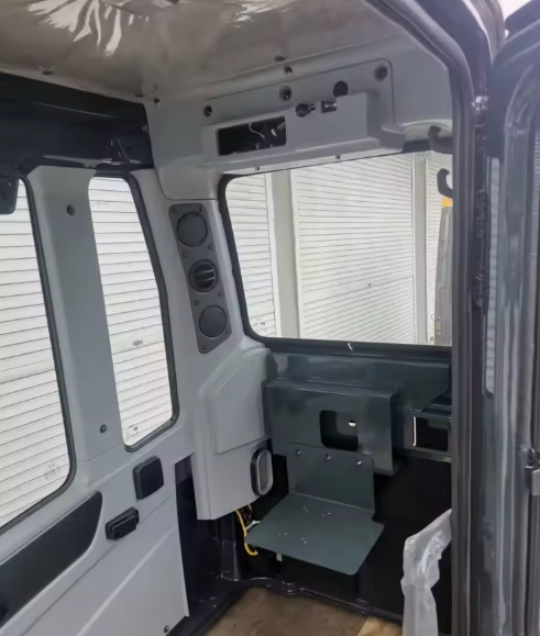 Construction Machinery Parts 7BQ6-00214 R215-7 R215VS R225-9T Cab for HYUNDAI R215VS Excavator Cabin