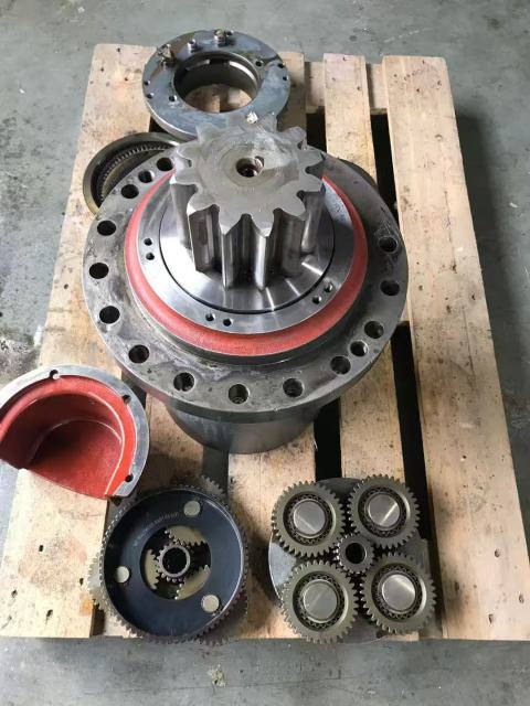 Original R906 R916 R920 R924 R926 Swing Gearbox 944304703 969399901 Swing Motor for Liebherr